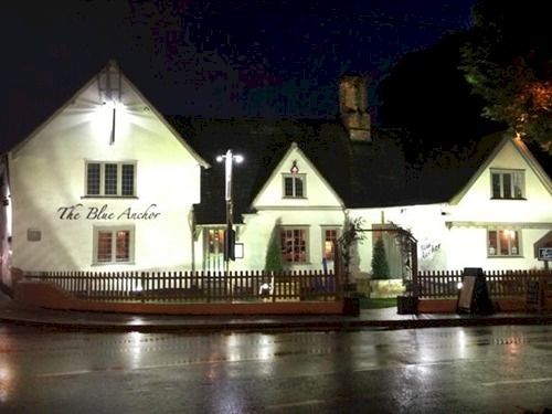ホテル The Blue Anchor Feering エクステリア 写真